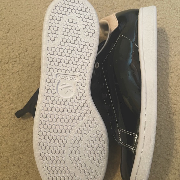 Like New Adidas Stan smith size 11 shinny - Picture 5 of 7